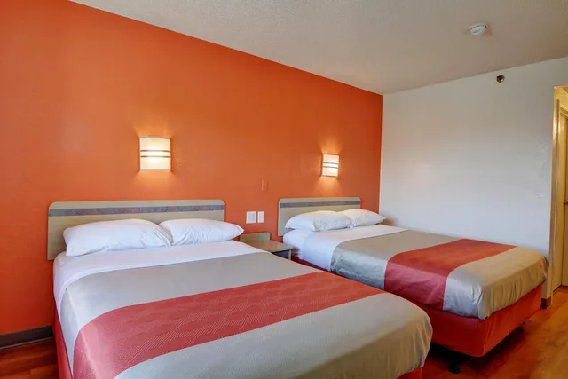 غرفة ديلوكس بسريرين مزدوجين للمدخنين، Motel6 Wethersfield, CT - Hartford 9/10