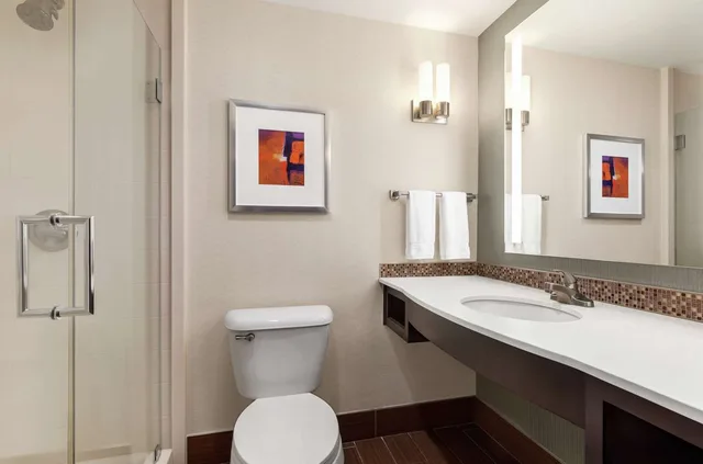 غرفة بريميوم بسريرين كوين، Hilton Garden Inn Louisville Downtown 8/8