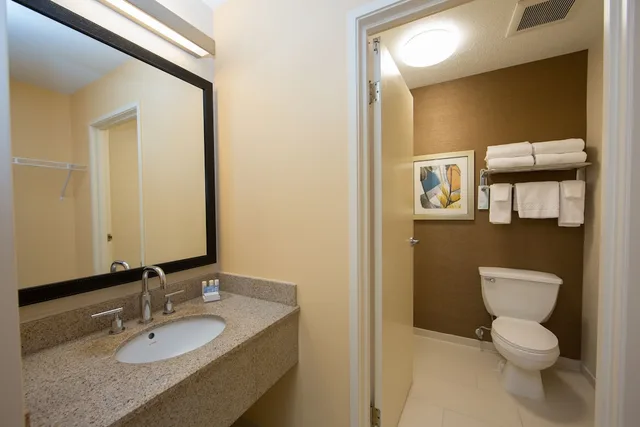 غرفة بسريرين كوين لذوي الإعاقة، Fairfield Inn Suites By Marriott Burlington 3/3