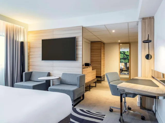 غرفة قياسية بسرير كوين، Novotel Amsterdam City Hotel 8/8