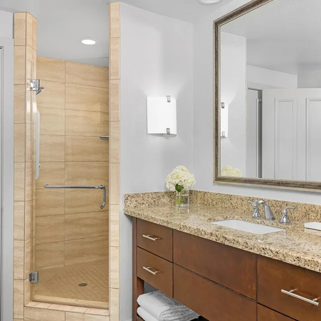 فيلا بسرير كينج بغرفتي نوم، Marriotts Desert Springs Villas II 6/9