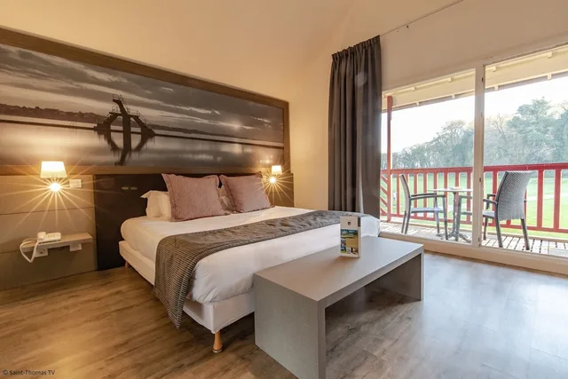 غرفة قياسية بسرير كينج، Saint Malo Golf Resort 1/10