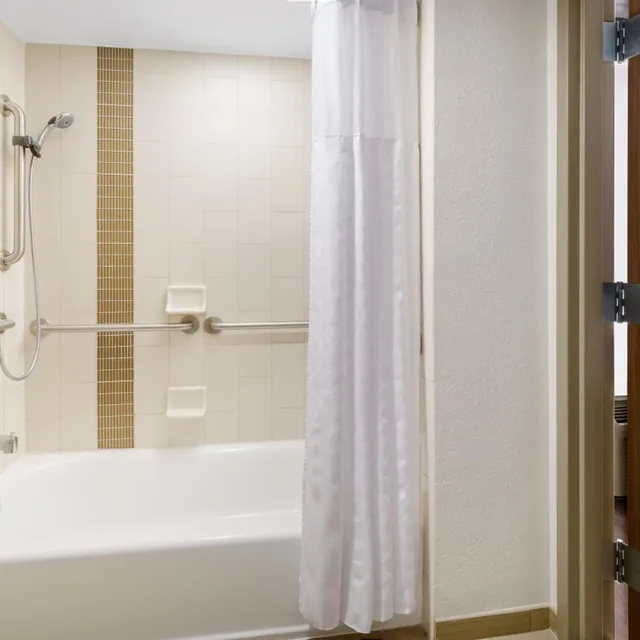 غرفة بسرير كينج مع أريكة لذوي الإعاقة، Hyatt Place Across from Universal Orlando Resort 6/6