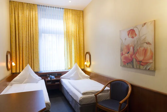 غرفة بسريرين منفصلين، TOP Hotel Amberger 5/7