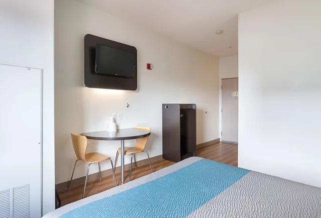 غرفة قياسية بسرير كوين لذوي الإعاقة، Motel6 Page, AZ 9/10
