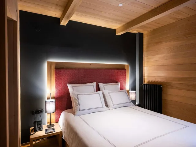 جناح بسرير كوين، Swissotel Resort Kolasin 2/4