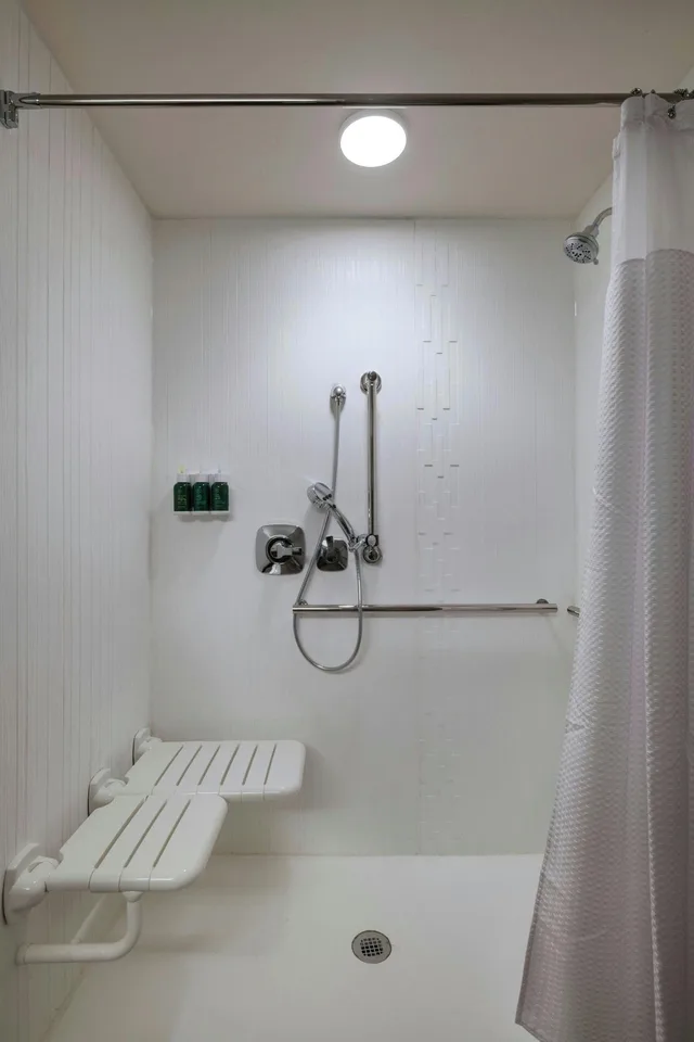 جناح بغرفة نوم واحدة لذوي الإعاقة، Courtyard St. Louis Brentwood 3/3