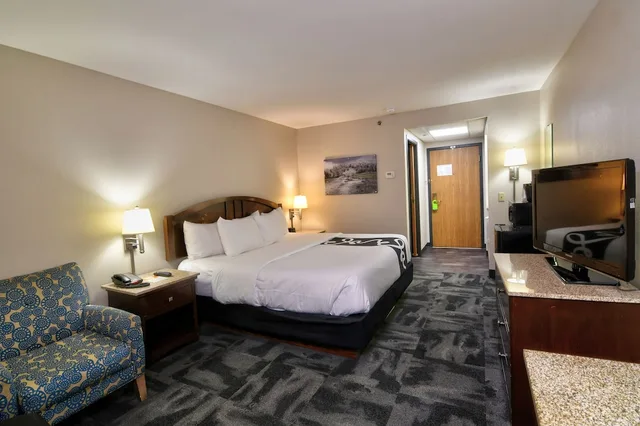 غرفة بسرير كينج، La Quinta Inn Springfield South 2/5