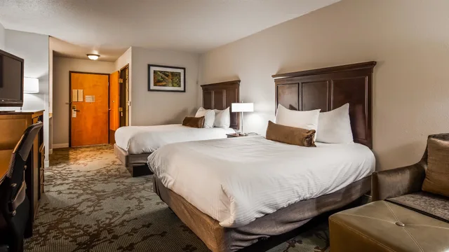 غرفة قياسية بسريرين كوين، Best Western Black Hills Lodge 4/9