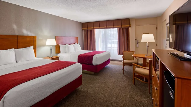 Standard, 2 Queen Beds, Pet Friendly, Best Western Thunderbird Motel 1/8