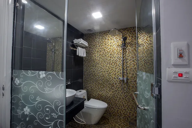 Standard, Triple, 1 Queen and 1 Single Bed, Nam Long Hotel Ha Noi 2/2