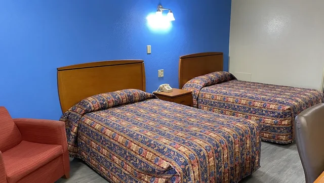 غرفة بسريرين مزدوجين للمدخنين، EXPRESS INN NEWPORT NEWS 3/9