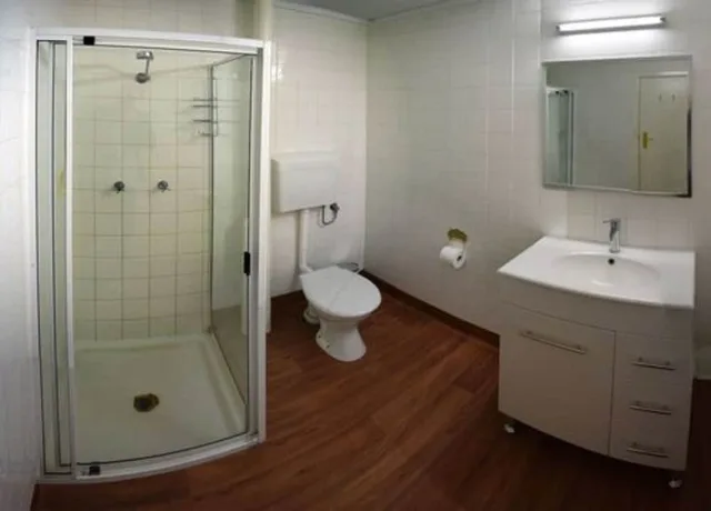 Renovated, Twin Beds، Palace Hotel Kalgoorlie 1/1
