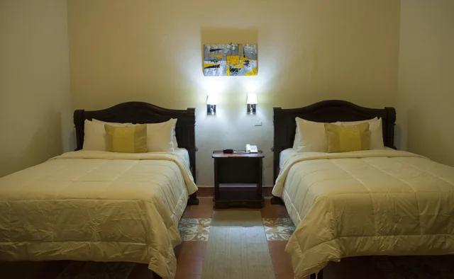 غرفة سوبيريور بسريرين منفصلين بإطلالة على الحديقة، Real La Merced Hotel 1/5