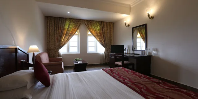 غرفة بريميوم بسرير كينج، FORT MUNNAR. 2/5