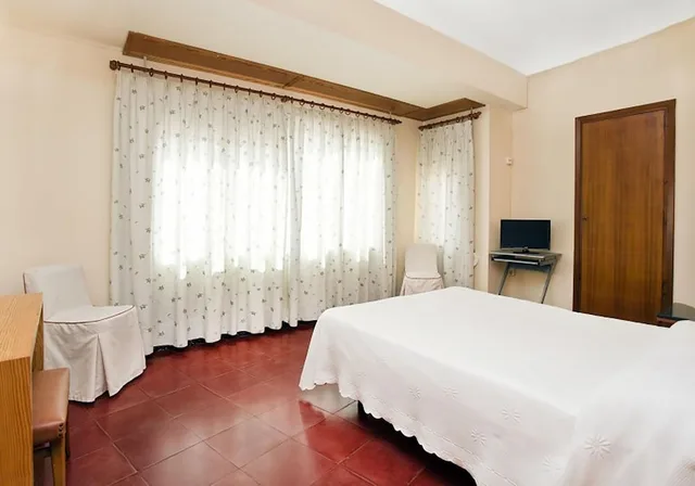 غرفة بسرير مزدوج، Hostal Tropical 1/4