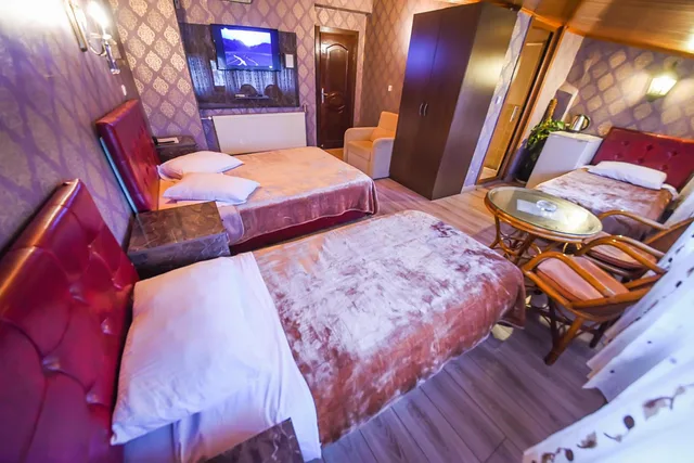 غرفة عائلية، Kosk Otel 1/2