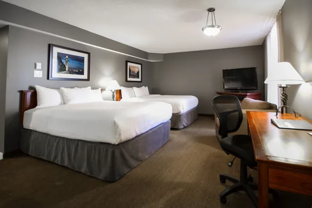 استوديو بسريرين كوين بمطبخ صغير، Hotel Faubourg Montreal 5/9