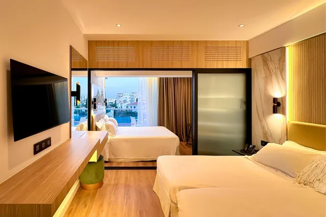 Superior, Family, Quadruple, Side Sea View، Cavo Maris Beach Hotel 3/10