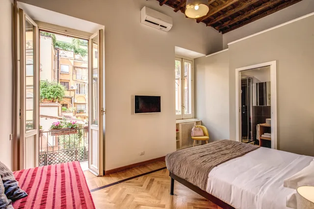 3 Bedrooms, Deluxe, Apartment, 3 Double Beds, City View, 4 Bathrooms, Terrace، Tritone Top House 1/10