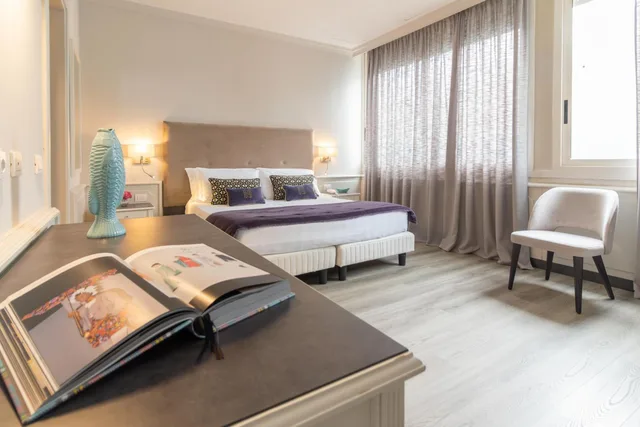 غرفة تنفيذية رباعية، PARCO DEI PRINCIPI 1/10