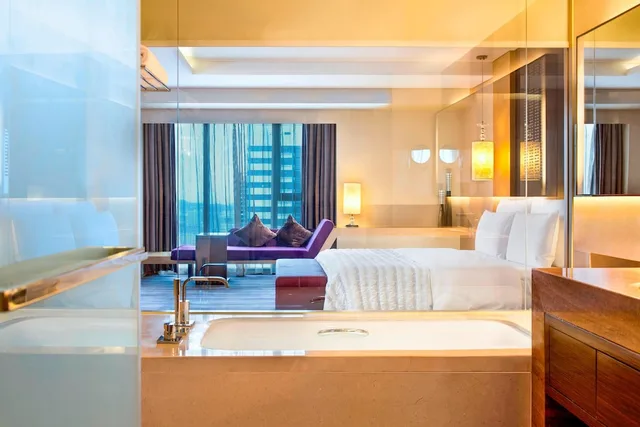 غرفة بريميير بسرير كينج، Le Meridien 5/10