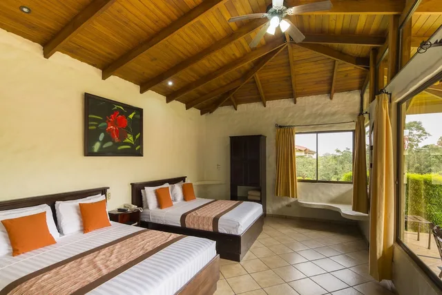 غرفة ديلوكس بسريرين كوين، Arenal Volcano Inn 3/10