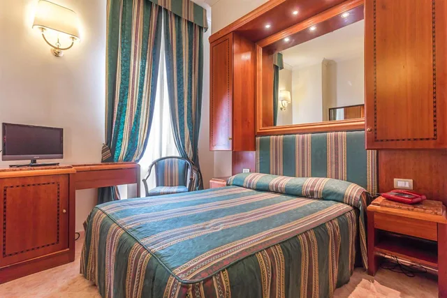 غرفة قياسية بسرير مزدوج أو سريرين منفصلين، Raeli Hotel Luce 3/10