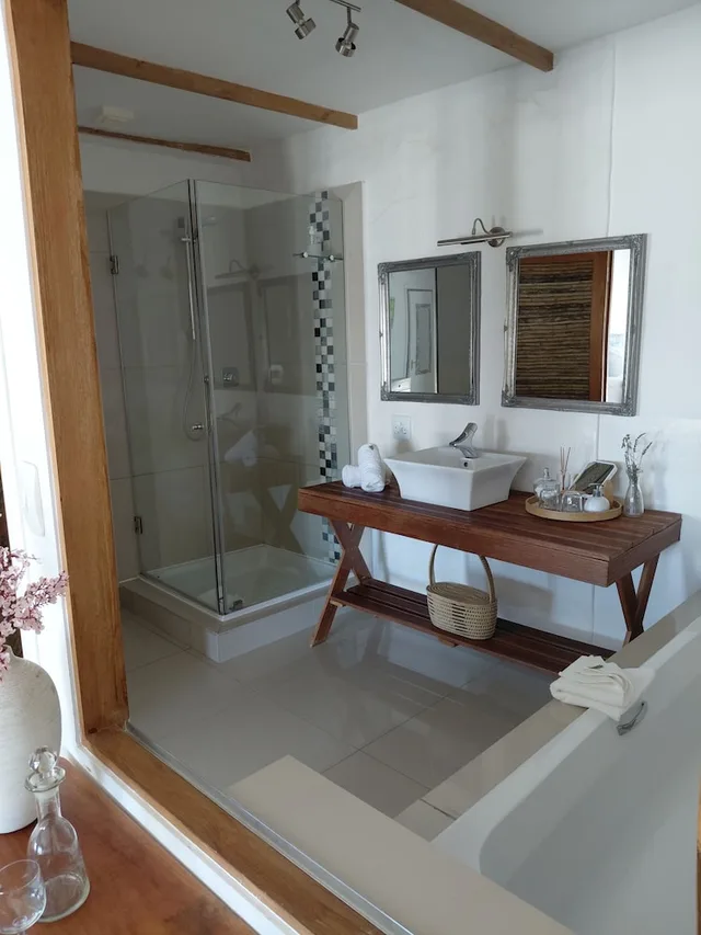 Premium, King Bed, Mountain and Sea View، De Molen Guest House 10/10