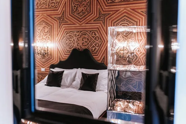 غرفة أساسية بسرير كوين بإطلالة على المدينة بشرفة، B&B Porta Marina Ortigia 7/10