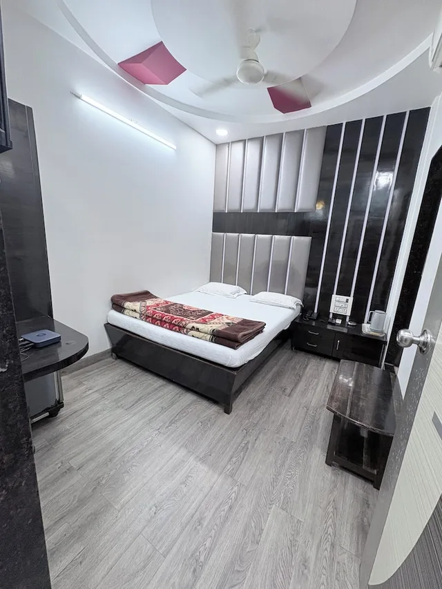 غرفة بسرير فردي، Hotel Broadway Colaba Mumbai 4/20