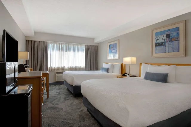 غرفة قياسية بسريرين كوين، Days Inn by Wyndham Victoria Airport Sidney 1/6