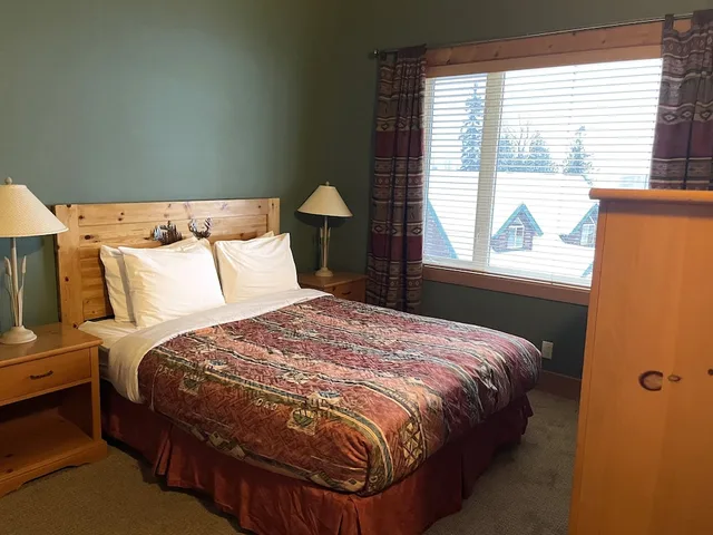 شقة سكنية بريميوم بسريرين كوين بغرفتي نوم، Cornerstone Lodge 1/2