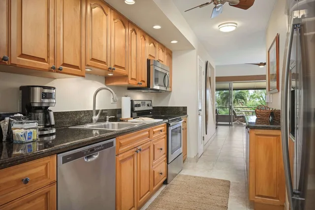 جناح بريميوم بسرير مزدوج بإطلالة على الحديقة بغرفة نوم واحدة، Aston Maui Kaanapali Villas 5/5