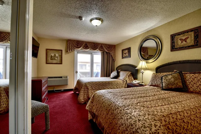 جناح بسرير مزدوج بإطلالة على الحديقة، Roosevelt Inn And Suites 1/5