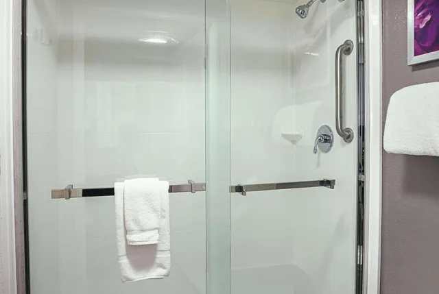 غرفة بسرير مزدوج لذوي الإعاقة، La Quinta Inn & Suites by Wyndham Rancho Cordova Sacramento 10/10
