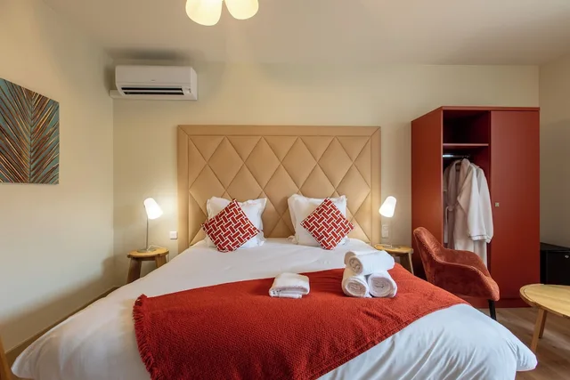 غرفة سوبيريور بسرير مزدوج، Domaine de la Courbe Hotel & Spa 3/10