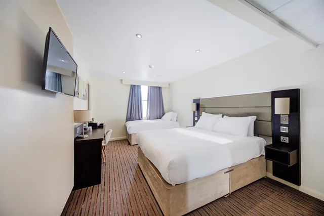 3 Rooms, Family, Belvilla Newport City Centre Hotel - Lifestyle 2/2