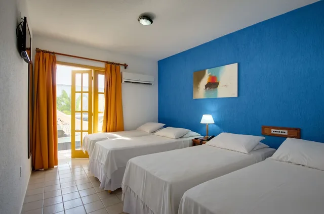 غرفة سوبيريور رباعية بأربعة أسرّة، Hotel Estalagem Porto Seguro 1/7