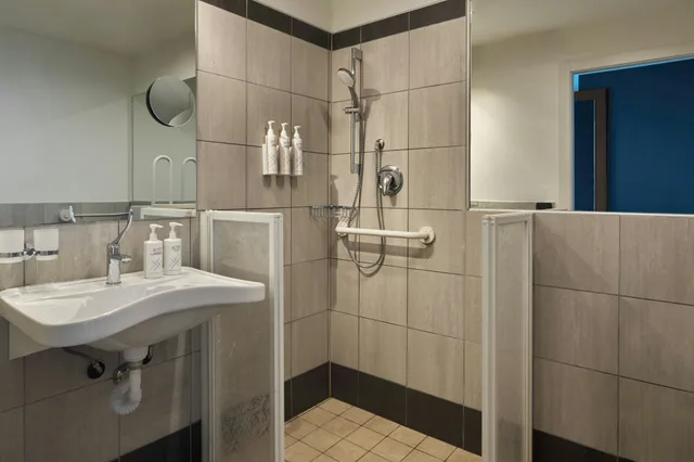 غرفة بسرير كوين، Four Point Flex Sheraton Bologna Airport 7/8