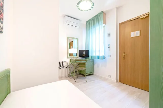 غرفة مفردة، American Hotel 7/10