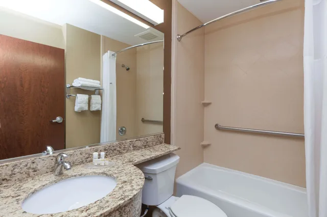 غرفة قياسية بسريرين كوين، Microtel Inn Suites By Wyndham Wheeler Ridge 2/2