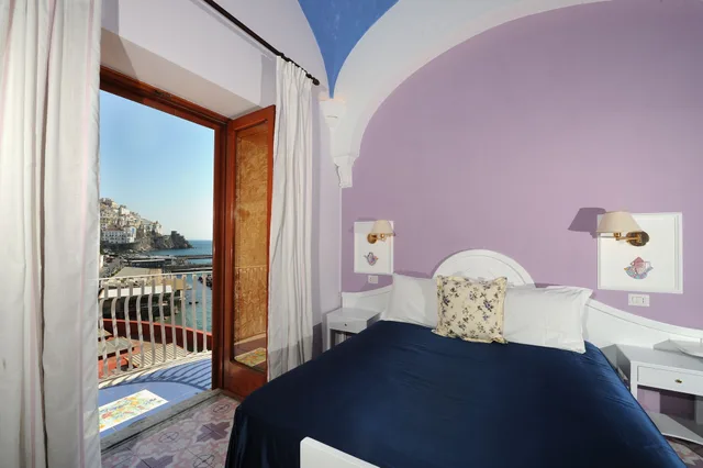 غرفة بسرير مزدوج أو سريرين منفصلين بإطلالة جزئية على البحر، Hotel La Bussola 10/10