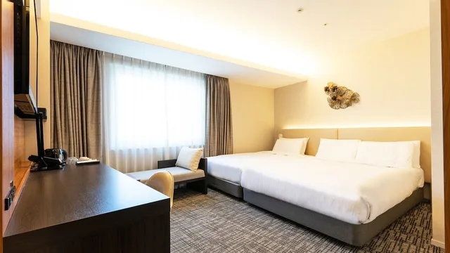 غرفة عائلية بسرير مزدوج وسرير فردي، Premier Hotel CABIN PRESIDENT Osaka 1/2