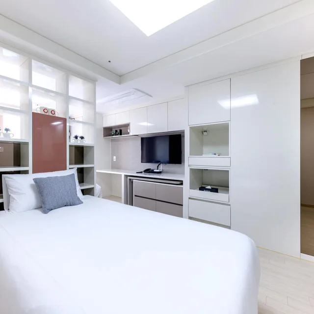 غرفة عائلية بسريرين منفصلين بإطلالة على البحر، Shin Shin Hotel Seogwipo 4/10