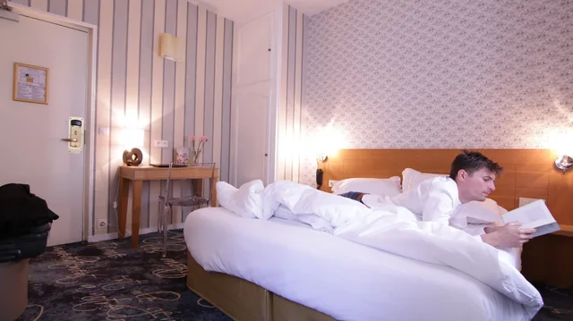 غرفة سوبيريور بسرير كوين، Hotel Romance Malesherbes By Patrick Hayat Formerly Romance Malesherbes 1/10