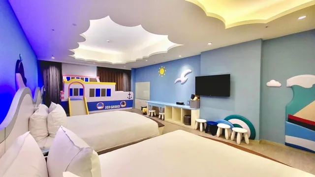 غرفة عائلية، Grand Bay Resort 2/3