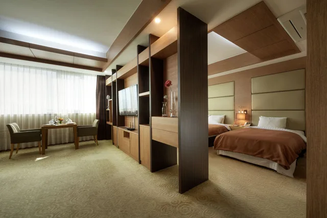 جناح ملكي بسرير كينج وسرير فردي، Gg Hotel 6/10