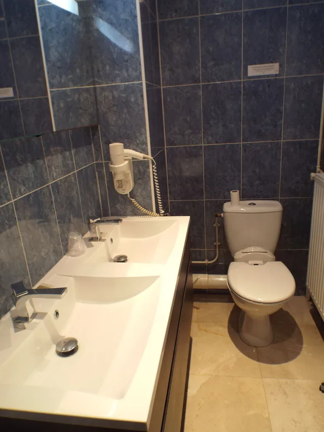 غرفة سوبيريور بسرير مزدوج بحوض استحمام، HOTEL SAINT MARTIN 8/10