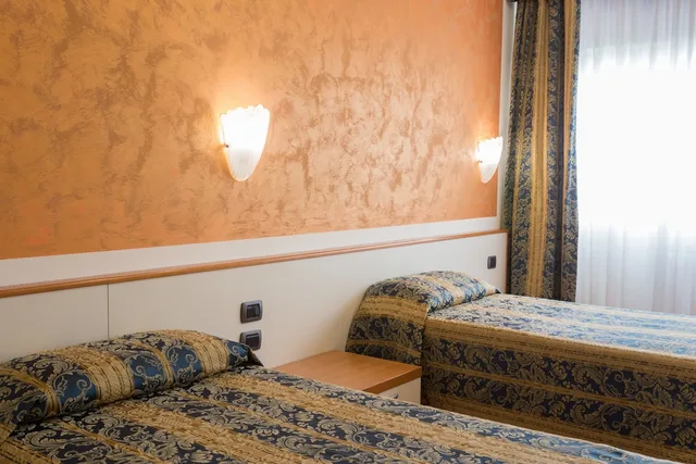 غرفة بسريرين منفصلين، Airmotel 3/9